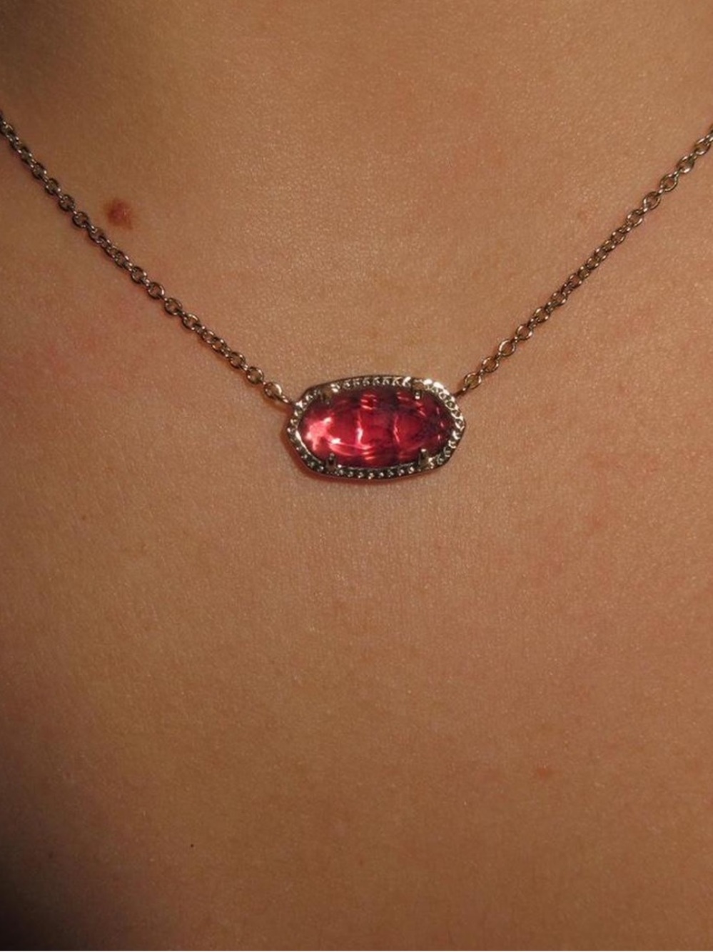 Kendra Scott Elisa Pendant Necklace - Picture 2 of 5